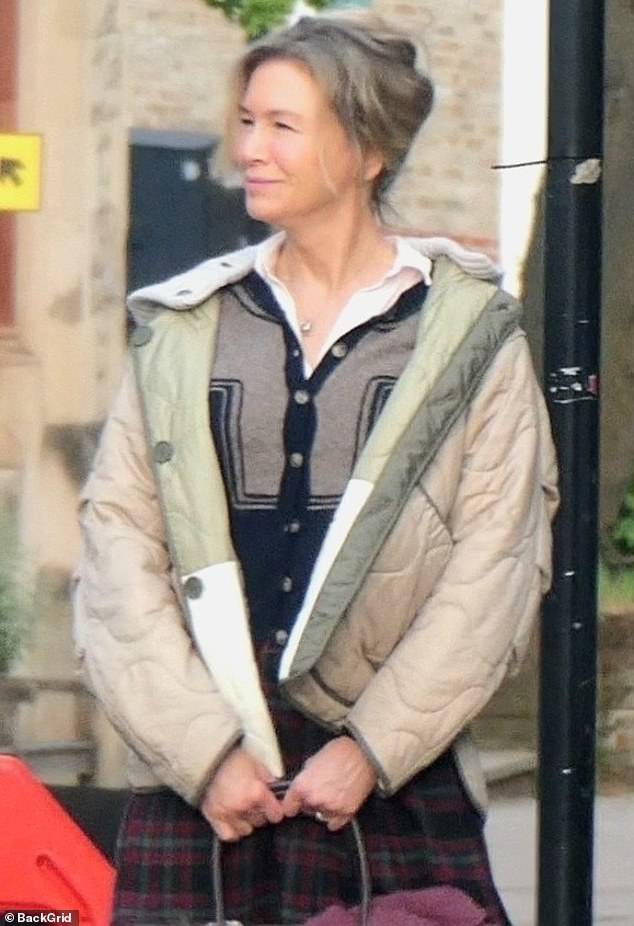 Renee Zellweger is filming the new Bridget Jones movie in North London