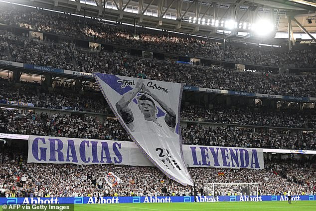 The fans also showed their appreciation and unveiled a banner that read: 'Thank you legend'