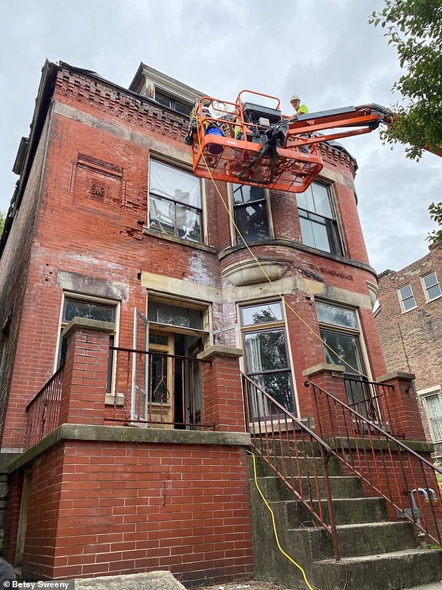 The first task was to protect the house from further water damage, which meant closing openings and installing windows