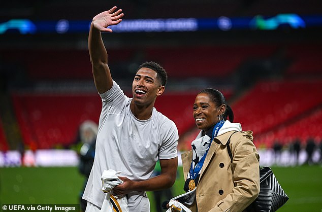 Bellingham got on track after receiving his medal and placed it around Denise's neck