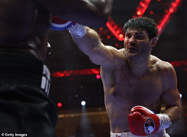 The Croat suffered the first defeat of his professional career in 18 fights on Saturday evening