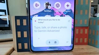 Siri, Bixby and Gemini tests appear