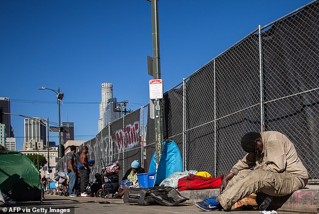 Homelessness rose 6 percent last year to more than 180,000 people in California, federal data shows