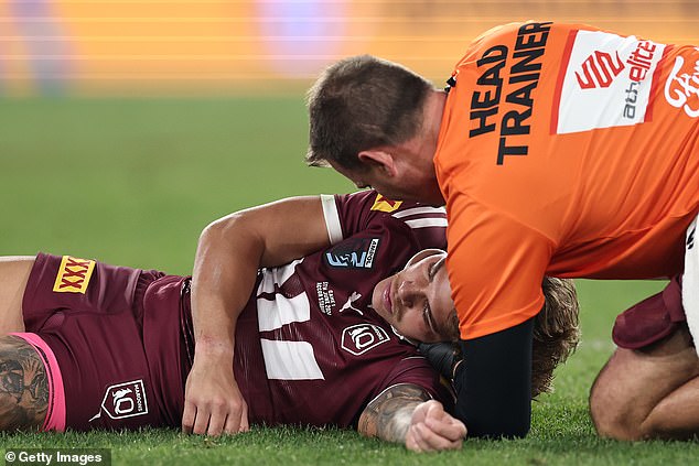 Walsh recovered after being knocked unconscious by the tackle (pictured) - and now Sua'ali'i has accepted a four-week ban for the shot