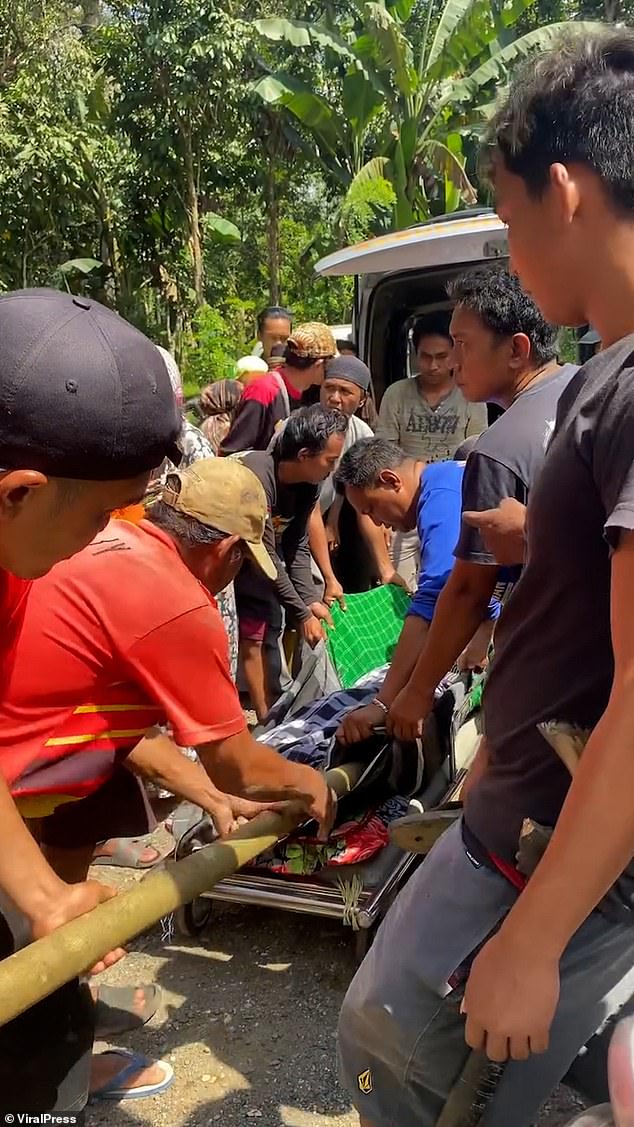 Villagers retrieved Farida from the jungle and put her in a car to be taken to her husband's house before she was buried