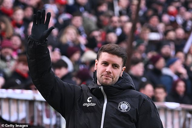 The 31-year-old St Pauli boss has emerged as the leading candidate to succeed Roberto De Zerbi at the Amex