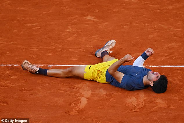 After the victory, Alcaraz collapsed on the clay à la Rafael Nadal, whom he idolized