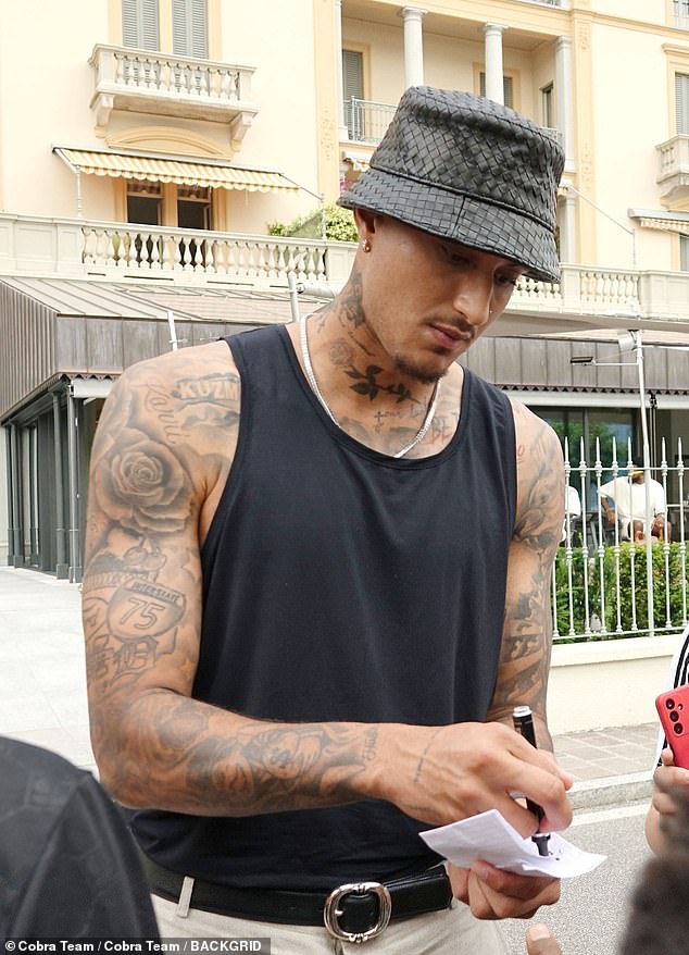 Kuzma signed autographs for fans at the event, which takes place during the NBA Finals