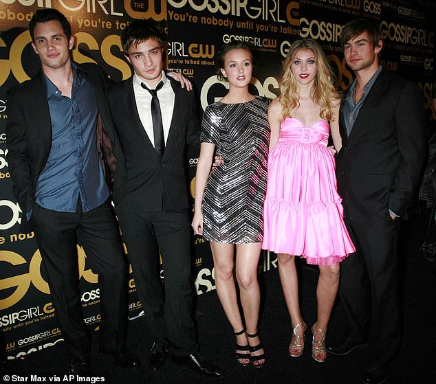 Chace with former Gossip Girl castmates Penn Badgley, Ed Westwick, Leighton Meester and Taylor Momsen in 2007