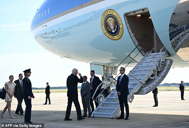 President Biden boards Air Force One