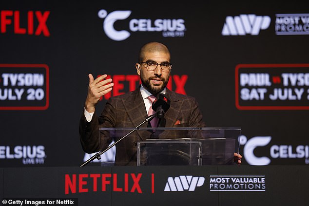 MMA journalist Ariel Helwani reported that the UFC is once again sending out feelers