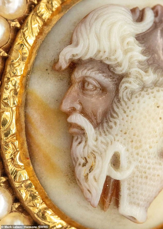 The brooch was identified as an intaglio gryllus cameo brooch dating to the late 16th or early 17th century