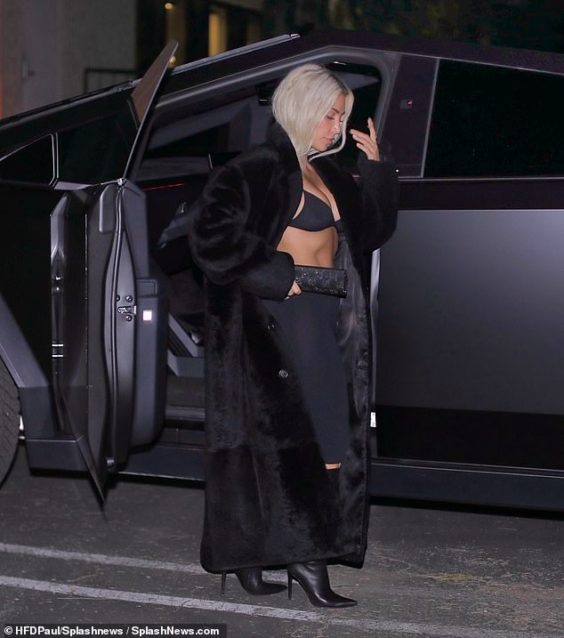 Kardashian appeared to have driven herself to dinner
