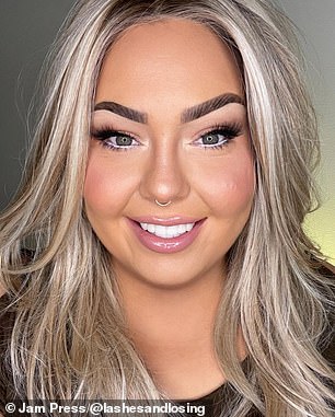 Sarah Andres, from Alberta, Canada, shares how easily she can transform her appearance with the help of carefully applied cosmetics and clip-in veneers.  In the photo: afterwards