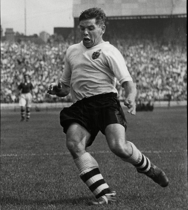 Banks played a key role in Bolton's 1958 FA Cup-winning side which defeated Man United at Wembley