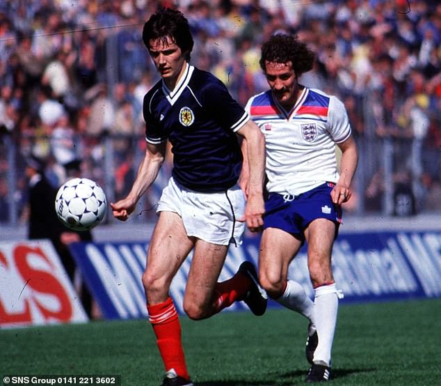 Strachan labeled Hansen, who played for his country with the former midfielder, 'one of the best players Scotland has ever seen'