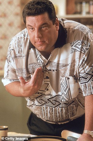 Steve Schirripa played Bobby Baccalieri