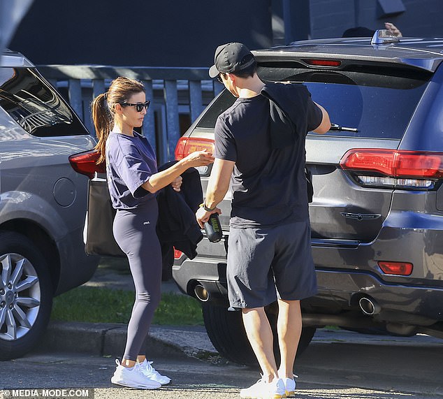 The couple were seen unloading items from their car, with Ada carrying shopping bags while James handled the heavier loads