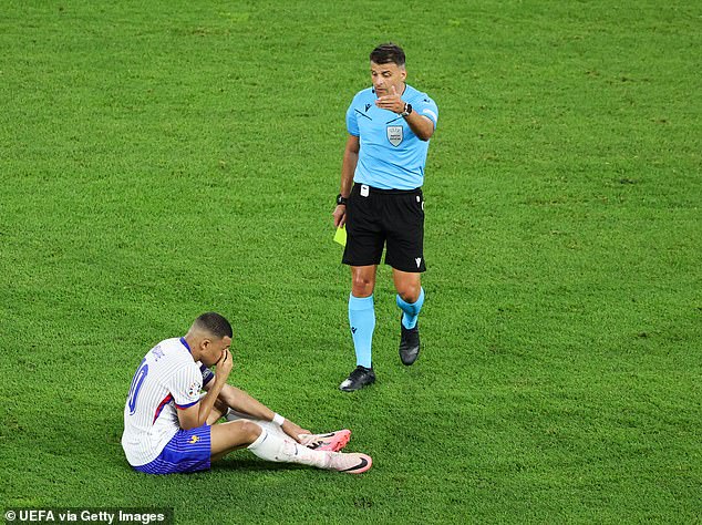 He was shown a yellow card after returning to the pitch and immediately sitting down, further aggravating the injury