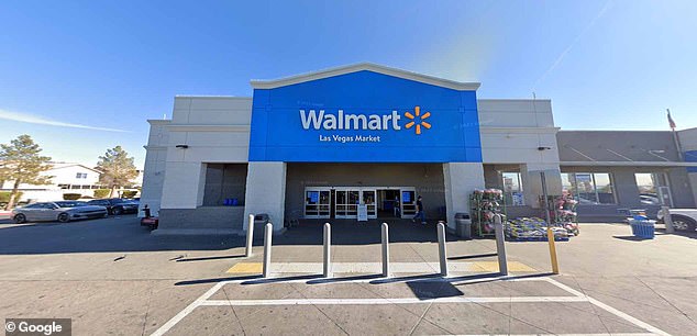 Ms. Bosa-Edwards said Walmart employees did not answer her repeated calls and eventually brought the dead mouse to the store