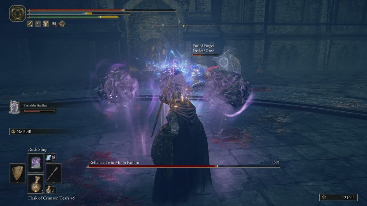 There are some purple rocks floating between Rellana and the Elden Ring DLC ​​player