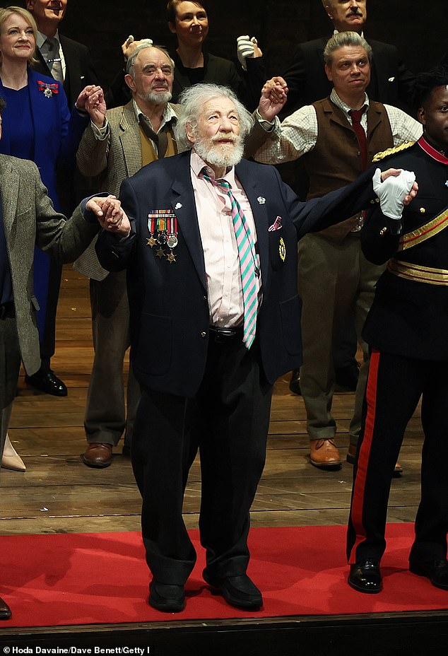 Sir Ian McKellen bows at the curtain call at the Player Kings press evening performance