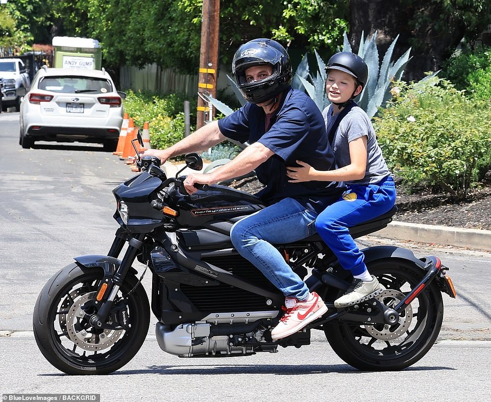 While his wife was touring Italy, Affleck spent quality time with his son Samuel, who rode around on his motorcycle
