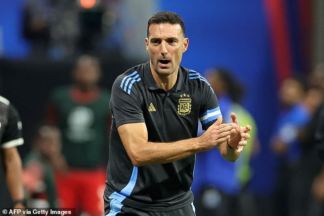 Argentina coach Lionel Scaloni said the grass hindered his team's victory over Canada