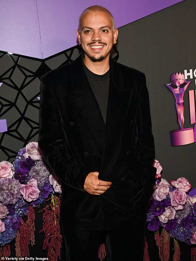 Evan Ross flew solo on the red carpet while his wife Ashlee Simpson and their children attended the event.  He looked sharp in a black velvet double-breasted suit, which he wore with a matching sweatshirt