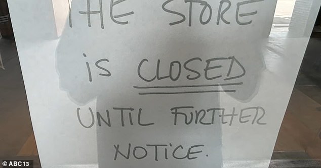 A handwritten sign warns customers that the Houston Pinto Ranch is closed until 