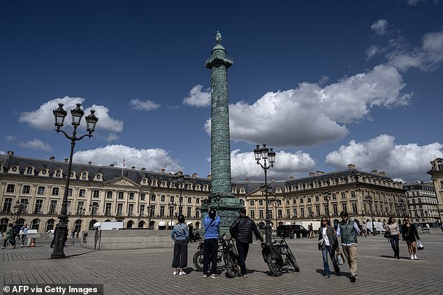 The location for the show is the famous Place Vendôme - a square that is a renowned location for fine jewelery and was the inspiration for a Catherine Deneuve film