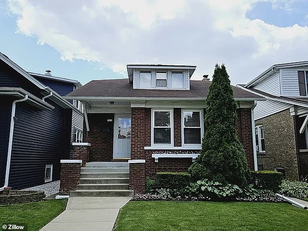 Chicago has an even more affordable debt-to-income ratio of 4.2.  A large house with seven bedrooms and five bathrooms is on the market for $384,900 or $A580,273 in this Midwestern city