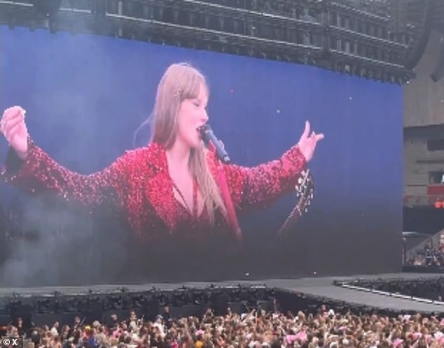 But Swift, whose estimated worth is more than £1 billion, left a fraction of her loyal fanbase unimpressed as she sang the chorus of anthemic 2012 song All Too Well.