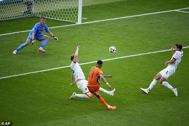 Liverpool forward Cody Gakpo continued his good form throughout the tournament with an effort that brought the Netherlands back on level terms