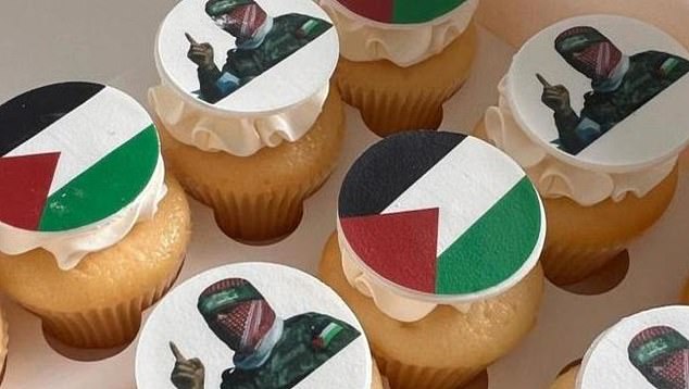 Fufu's Oven Bakery, based in the western Sydney suburb of Auburn, also baked Hamas-themed cupcakes for the children's party