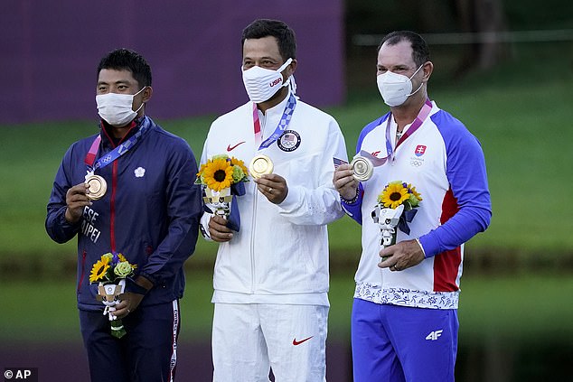 This despite the fact that outsider Rory Sabbatini (right) won silver in Tokyo