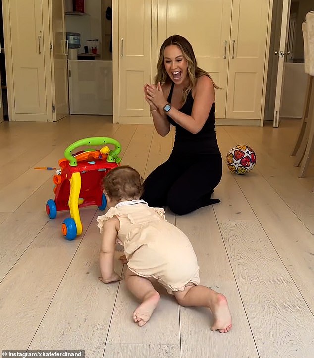 In the touching video, Kate can be seen encouraging the toddler to approach her, first with a toy and second with a book.