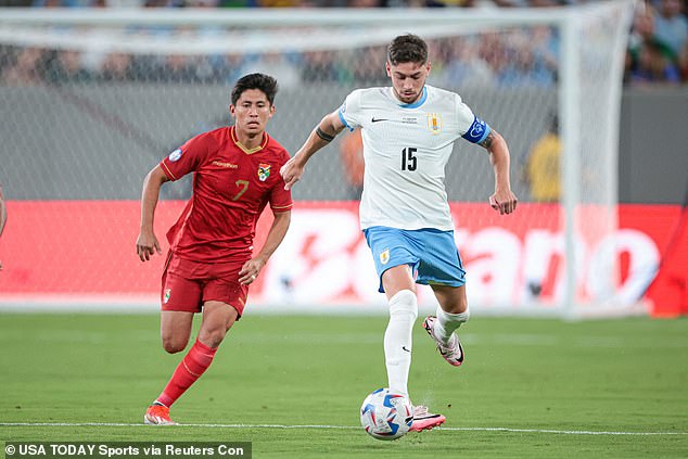 Federico Valverde scored in the 81st minute to give his team a 4–0 lead over Bolivia