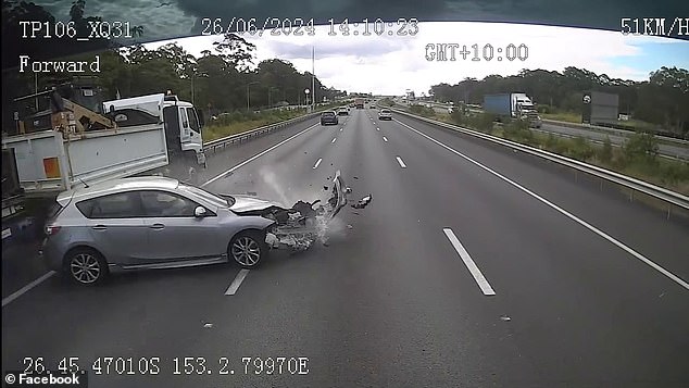 After a series of dire situations, the driver of the Mazda with P license plate is seen swerving to avoid the Subaru in front of him before colliding with two trucks traveling at more than 100 km/h.