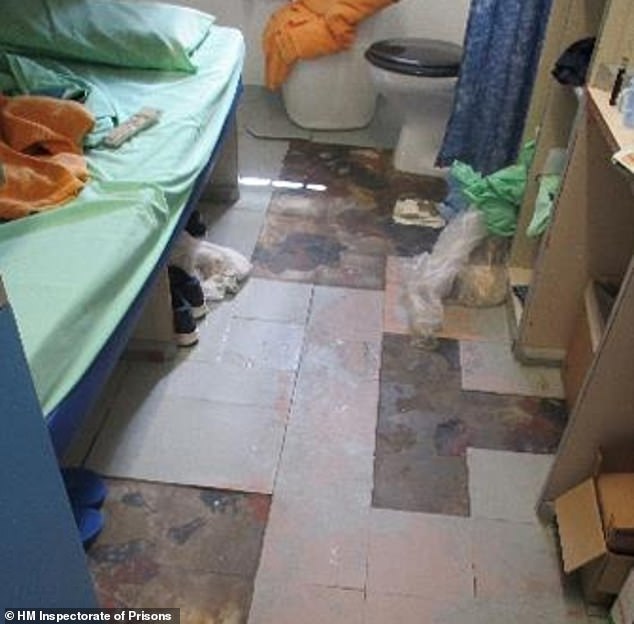 A prison cell photographed during the inspection