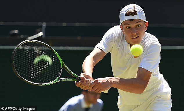 As a junior, Draper placed second at the 2018 Junior Wimbledon Championships