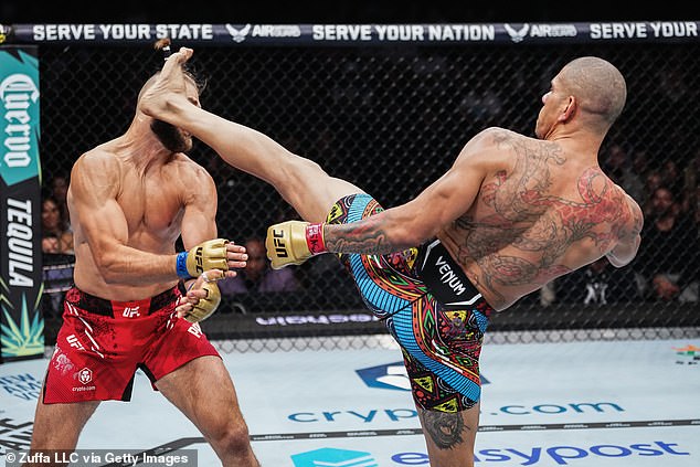 1719725784 58 Alex Pereira delivers SPECTACULAR head kick KO at UFC 303