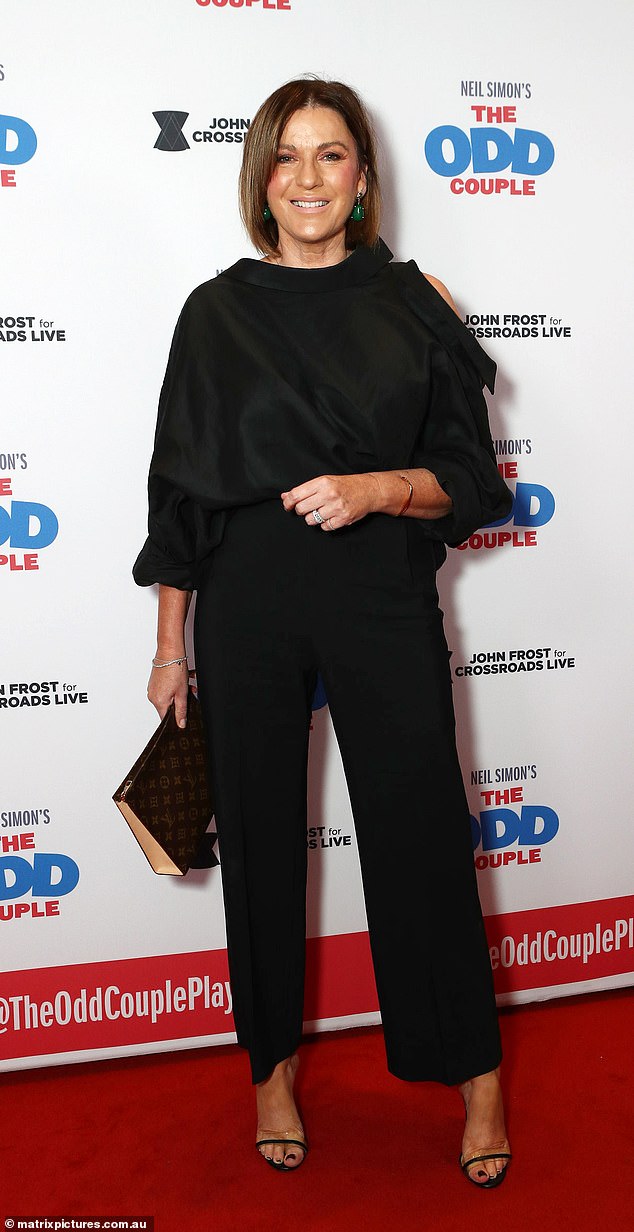 The morning show host, who wore a very glamorous makeup look, tucked an elegant off-the-shoulder top into black straight-leg pants