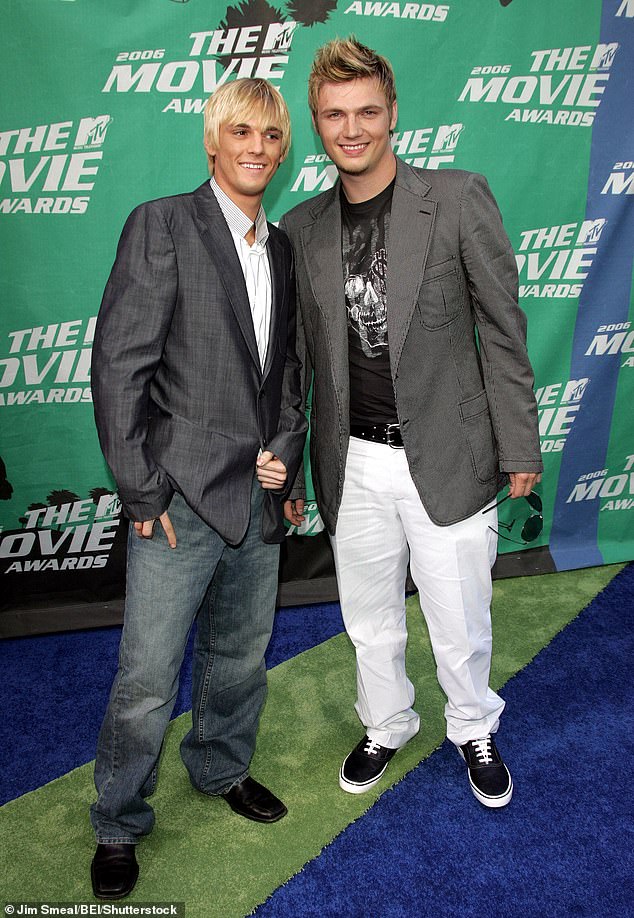Carter had feuded with his brother, Backstreet Boys singer Nick Carter (R), in the years before his death.
