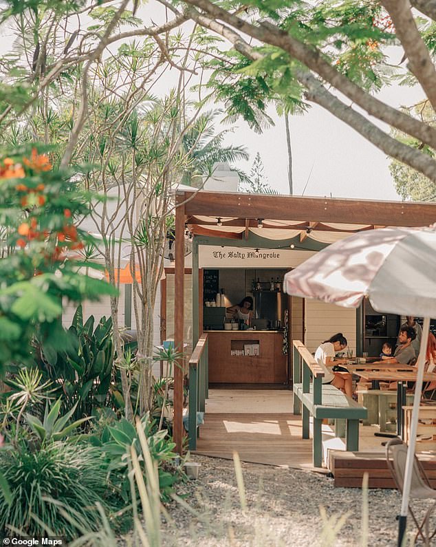 A secret hut nestled in the Australian forest attracts relaxed diners looking for truly excellent seafood
