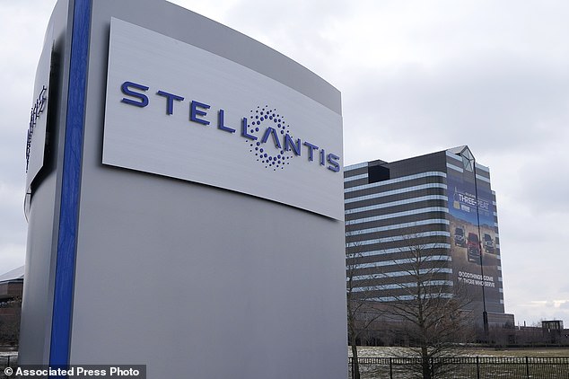 Stellantis is recalling nearly 1.2 million vehicles in the US and Canada to fix a software issue that could disable rearview cameras