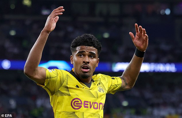 Chelsea loanee Ian Maatsen has 35m release clause but Borussia