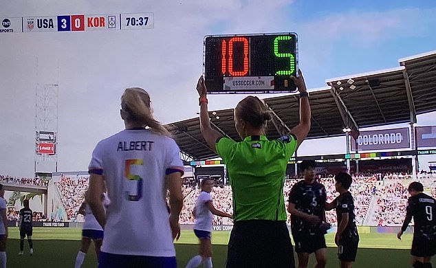 Controversial USWNT star Korbin Albert is BOOED after coming on