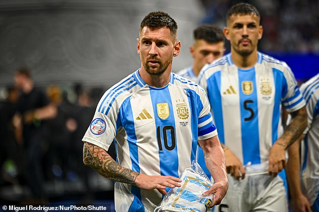 Lionel Messi scored both goals as Argentina defeated Canada 2-0 in the Copa America