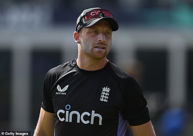 Jos Buttler's England are through to the semi-finals of the T20 World Cup but may not play due to the weather